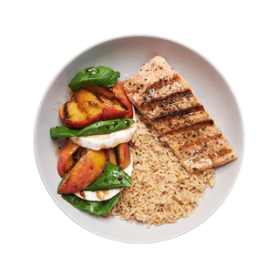 grilled-salmon-with-peach-caprese-salad