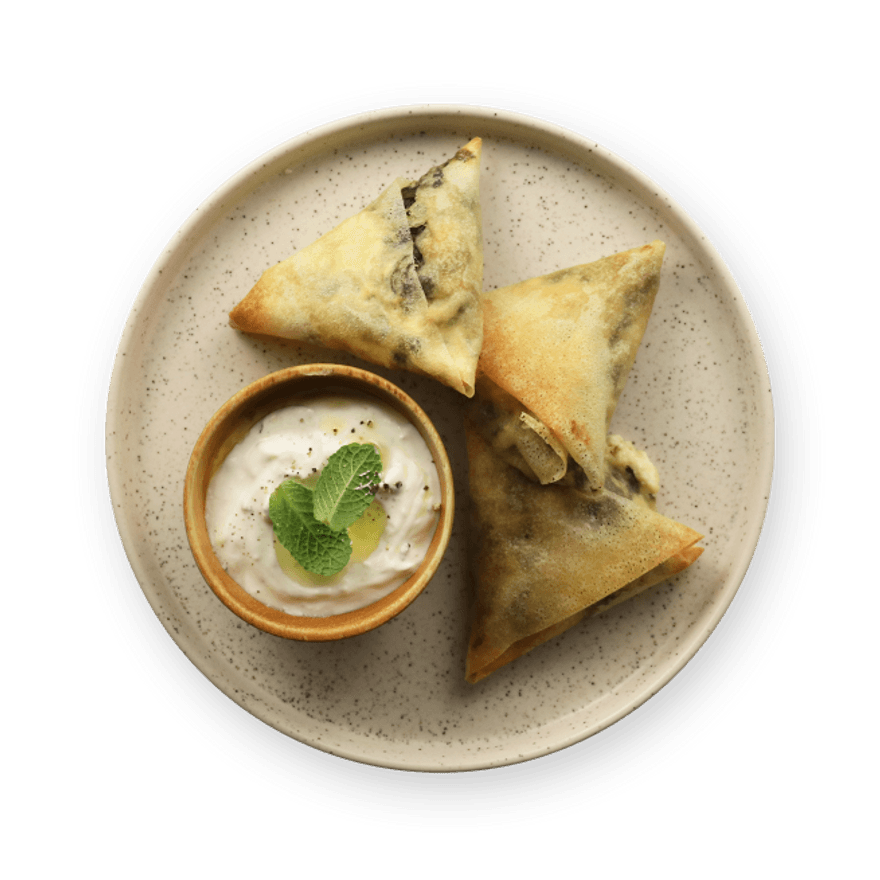 Samoussa épinard, feta & sauce au yaourt