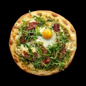 egg-and-prosciutto-pizza