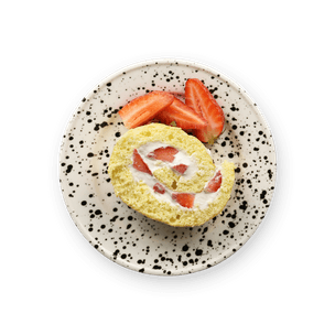 strawberry-and-cream-swiss-roll