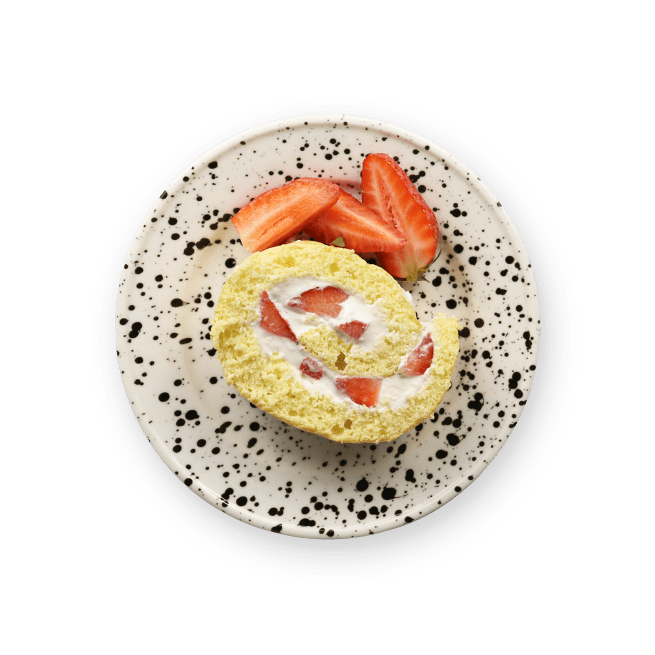 strawberry-and-cream-swiss-roll